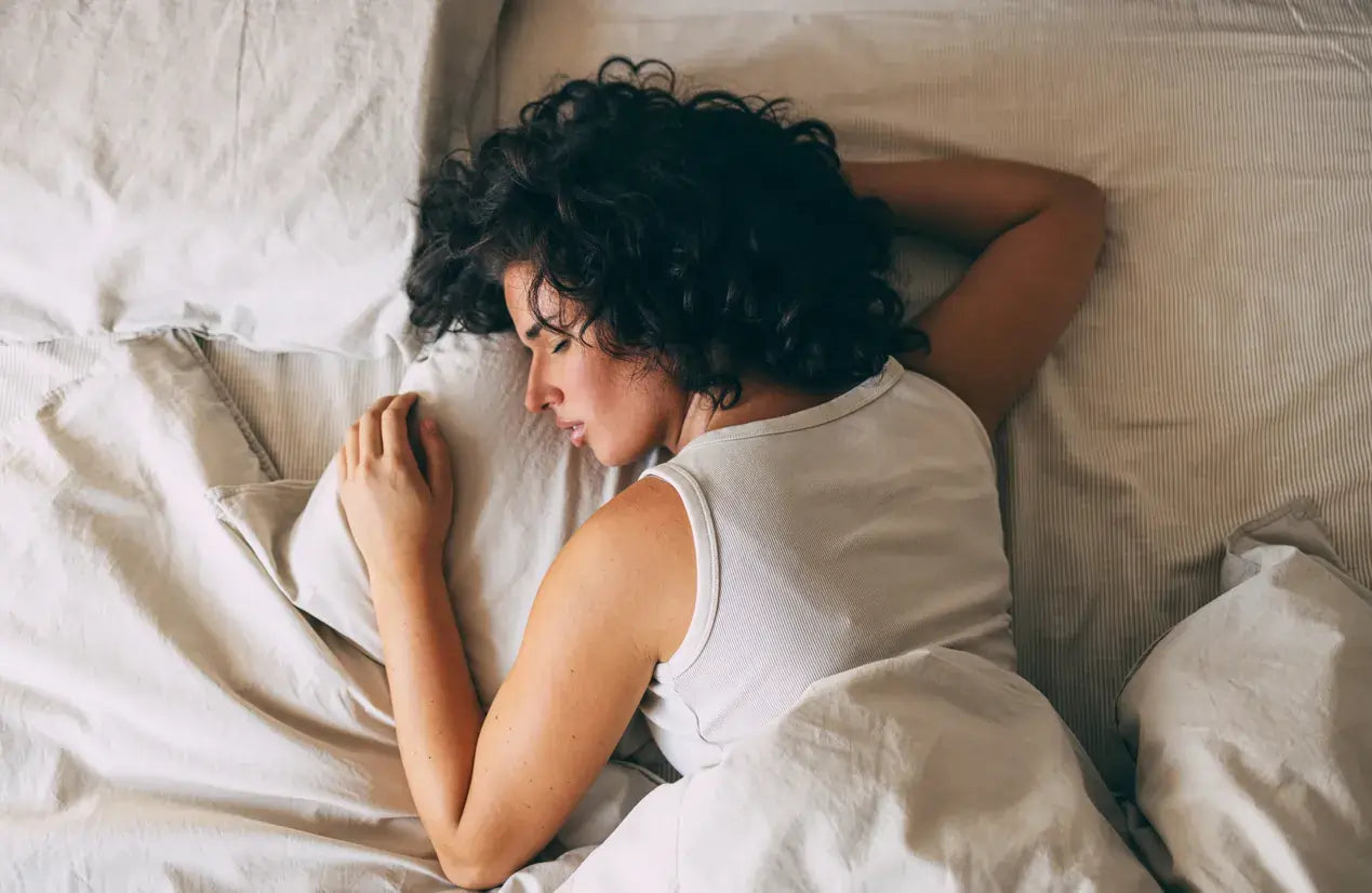 How Do Circadian Rhythm and the Gut Microbiome Influence Sleep and Energy?